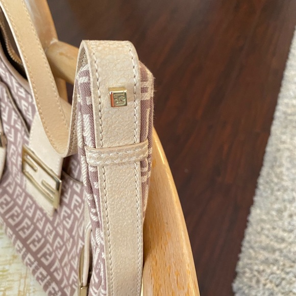 Fendi bag used once - Picture 3 of 9